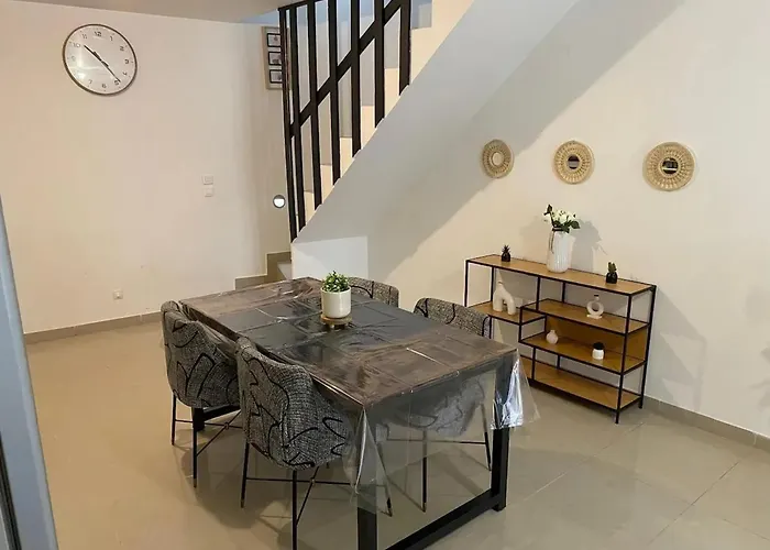 Charmante Maison De A Avec Jardin Feriehus Troyes