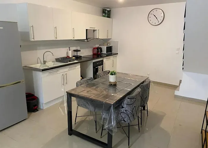 Feriehus Charmante Maison De A Avec Jardin