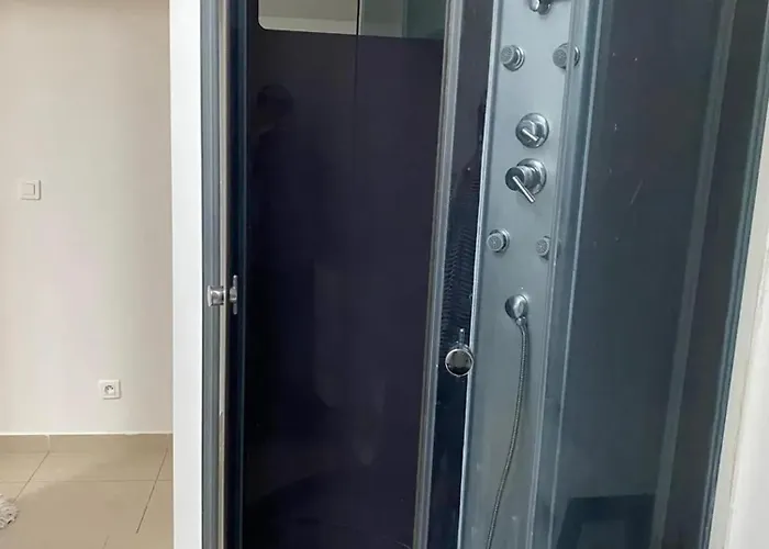 Charmante Maison De A Avec Jardin Feriehus